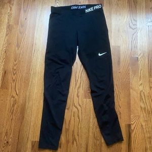 Nike Pro Women’s Black Leggings